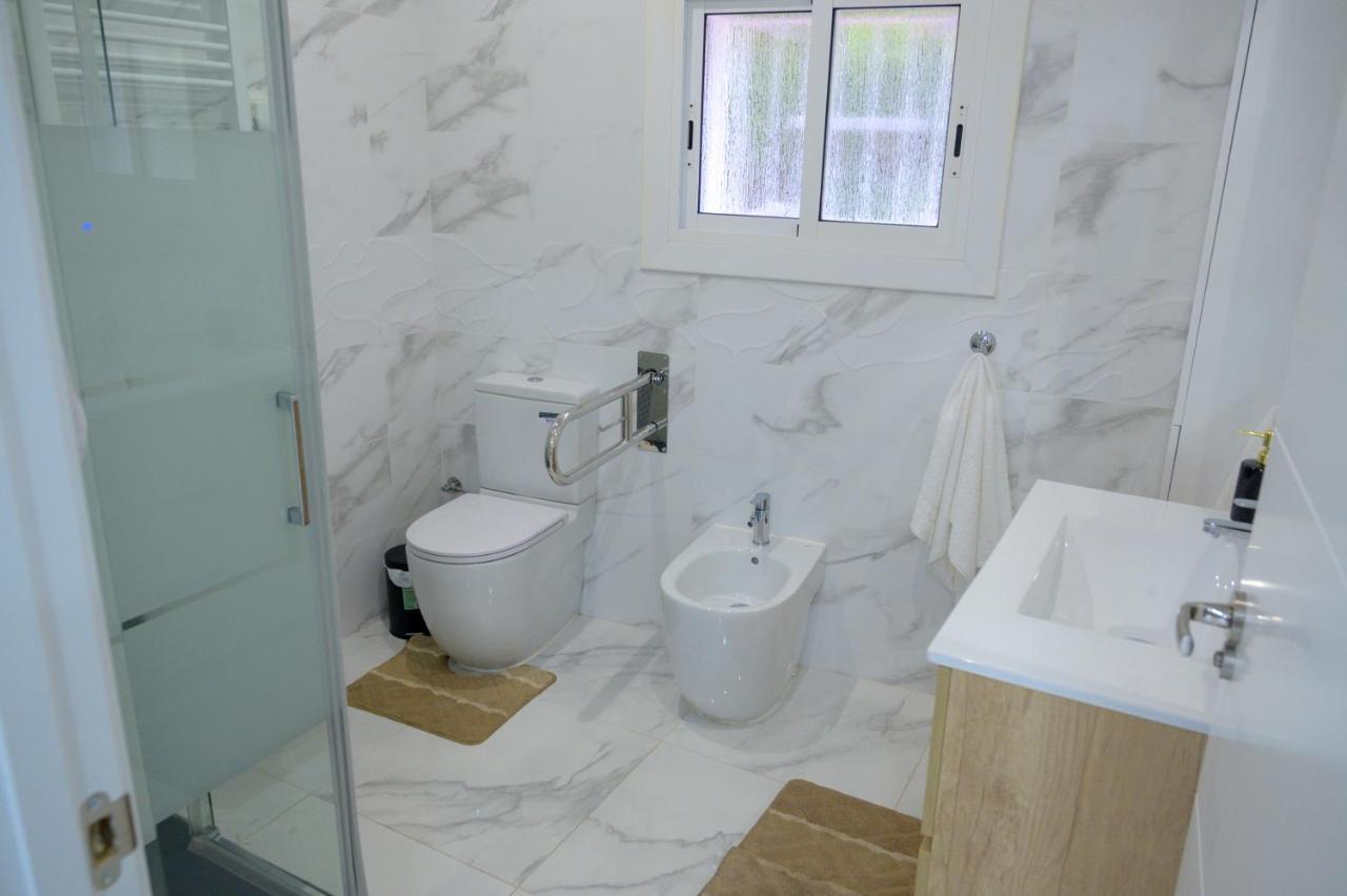 Relax House Barcelone Villa Sant Esteve Sesrovires Eksteriør bilde