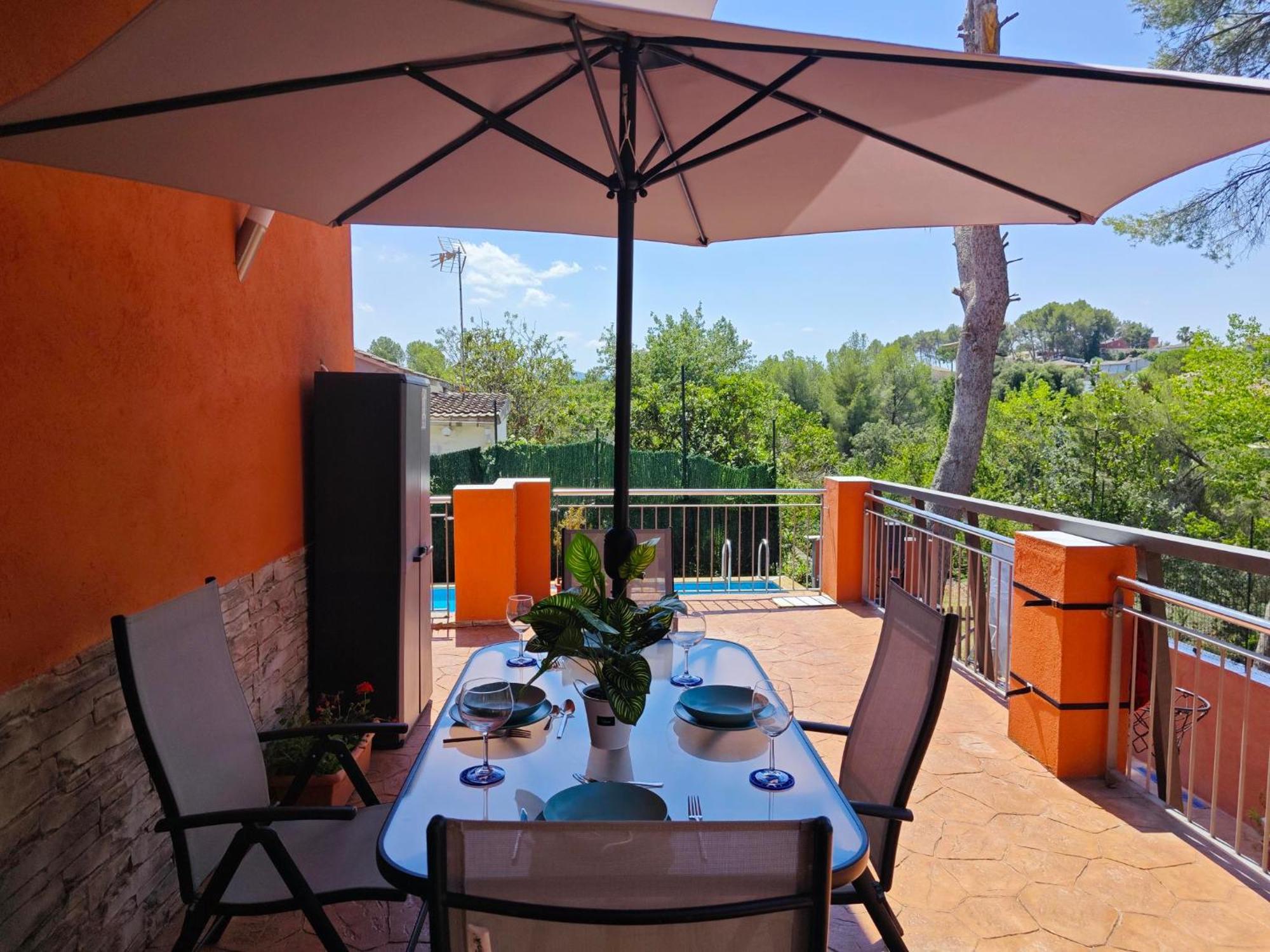 Relax House Barcelone Villa Sant Esteve Sesrovires Eksteriør bilde