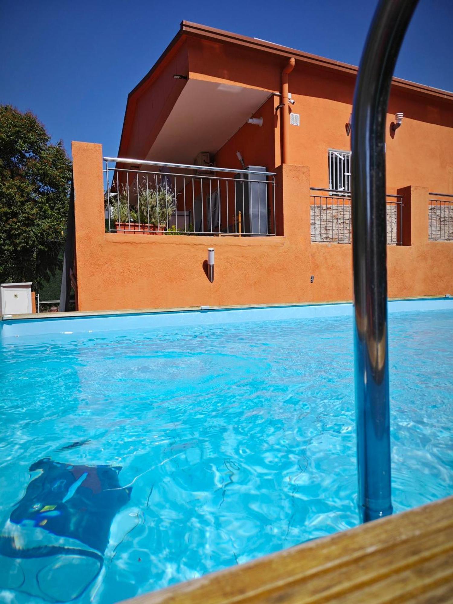 Relax House Barcelone Villa Sant Esteve Sesrovires Eksteriør bilde